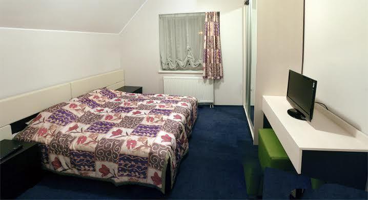 Hotel Luka Marijampolė Esterno foto